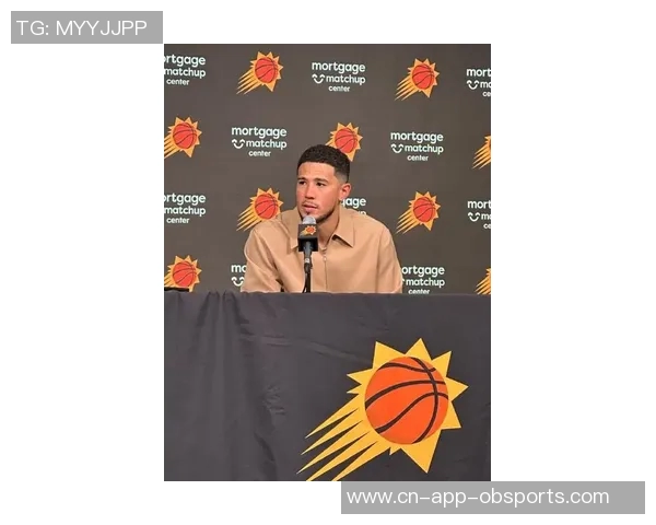 主帅奥特迎来执教首胜布克分享球队为其制作祝贺视频的温馨时刻 主帅奥特迎来执教首胜布克分享球队为其制作祝贺视频的温馨时刻