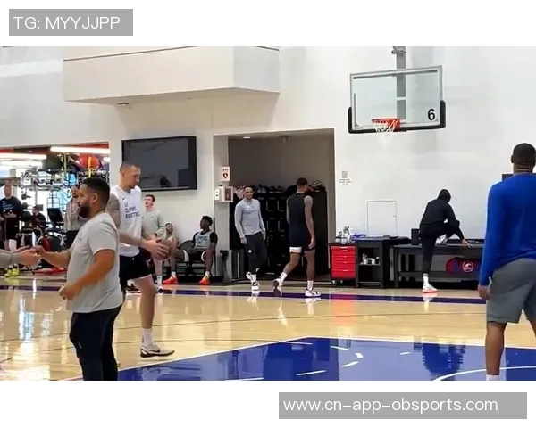 保罗乔治复出在即训练状态良好对抗性投篮表现令人期待