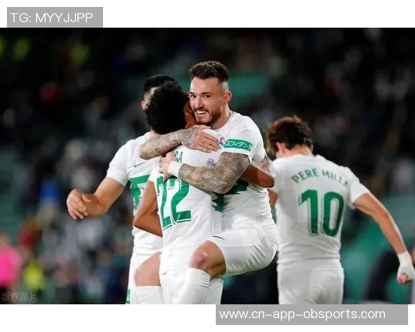 莱万特战绩不佳官方宣布解雇主教练朱利安卡莱罗