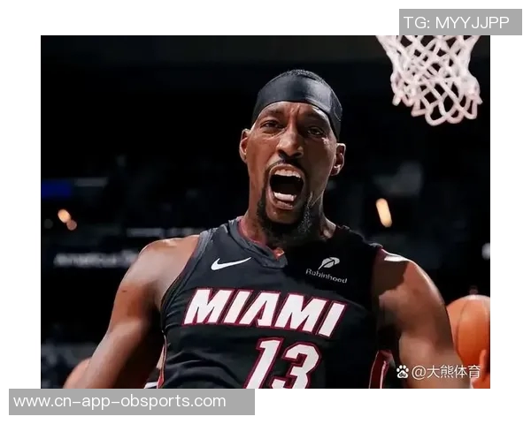 阿德巴约半场表现出色10投7中贡献16分5篮板助力球队高效终结比赛